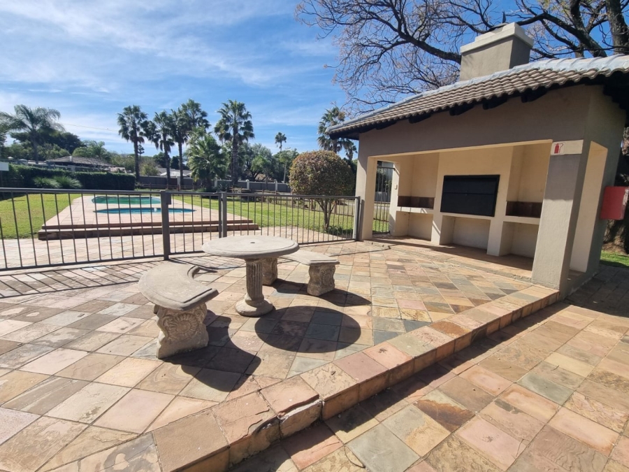 To Let 2 Bedroom Property for Rent in Melodie North West